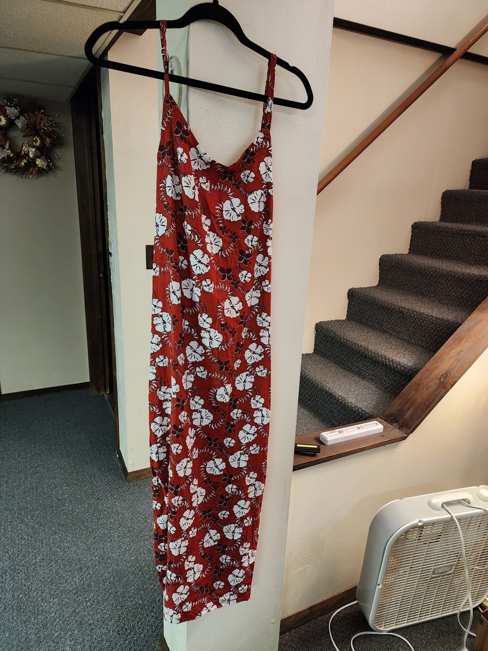 Blue Sky Red Maxi Dress with White Floral Print Sz M